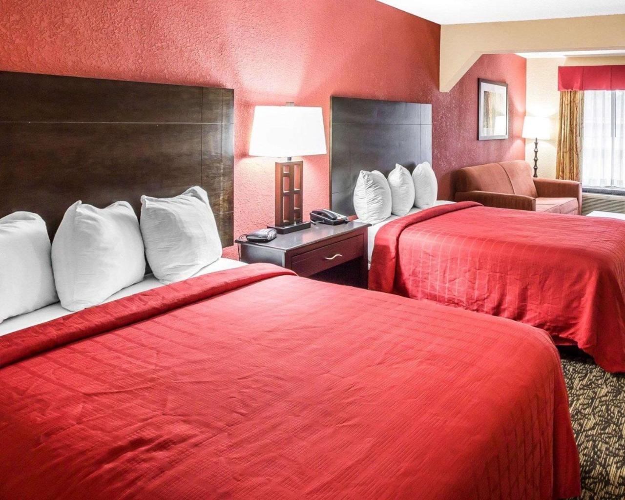 Knights Inn & Suites Гриффин Экстерьер фото